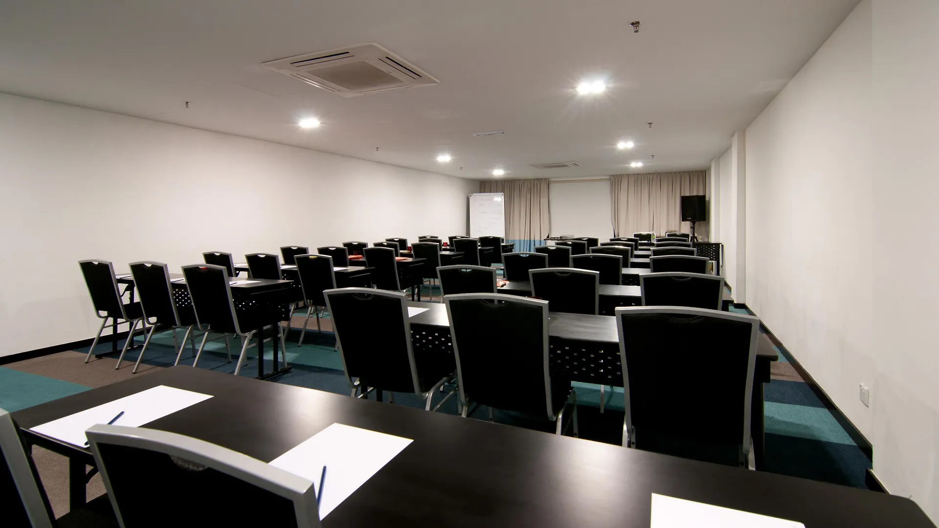 Citrus Hotel Johor Bahru By Compass Hospitality