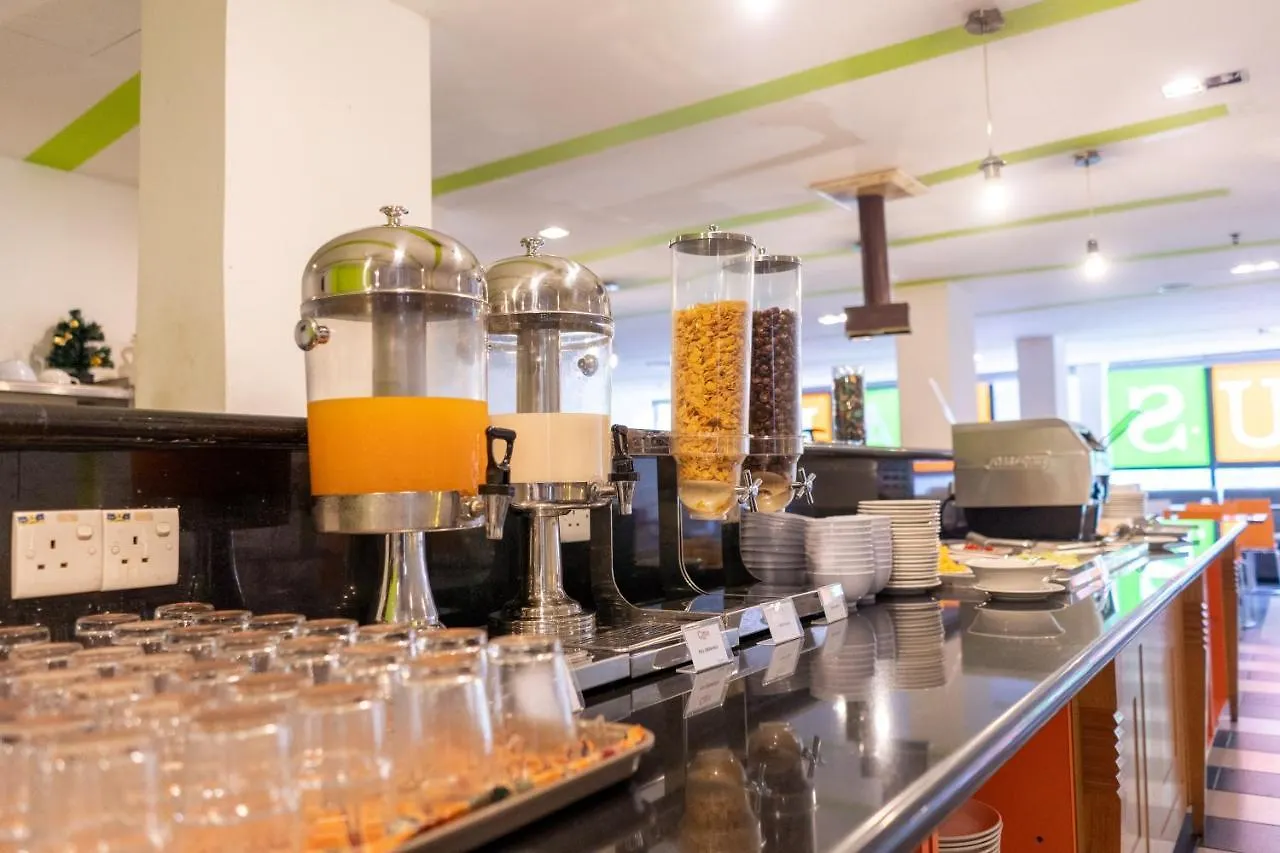 Citrus Hotel Johor Bahru By Compass Hospitality 4*,