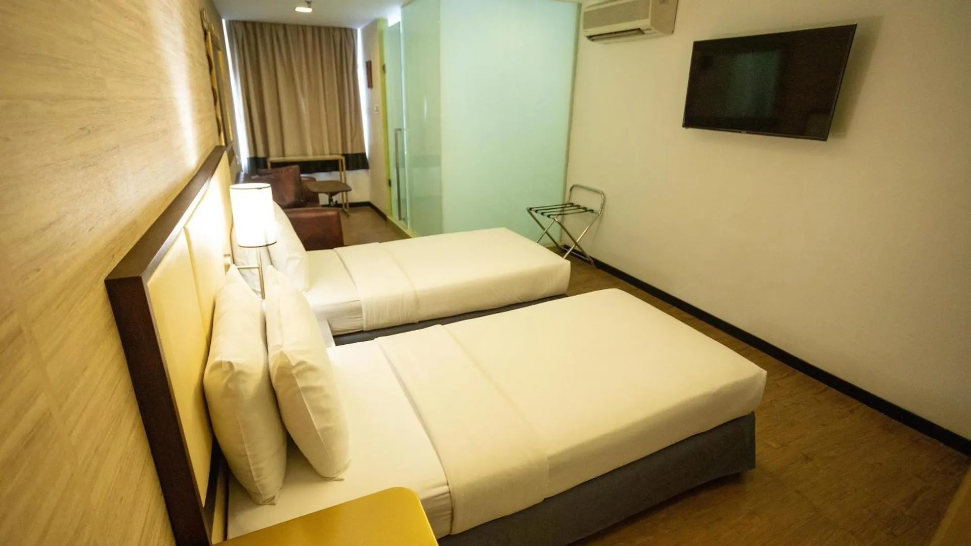 Citrus Hotel Johor Bahru By Compass Hospitality 4*,